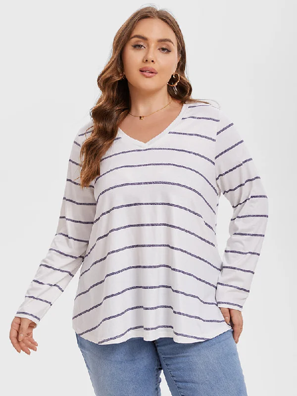 women's T-shirts for outdoor activitiesStriped Print V-Neck Tee