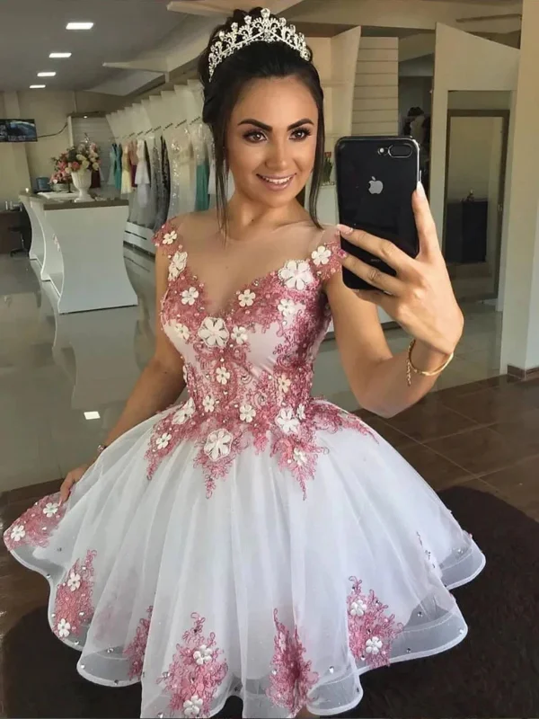 ready-to-wear party dressesRound Neck Short White Prom Dresses with Lace Flowers, Lace Floral Homecoming Dresses, White Formal Evening Dresses SP2460