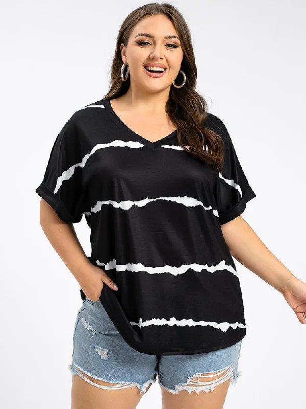 women's T-shirts with petite sizingPlus Striped V-Neck Cuffed Sleeve Tee