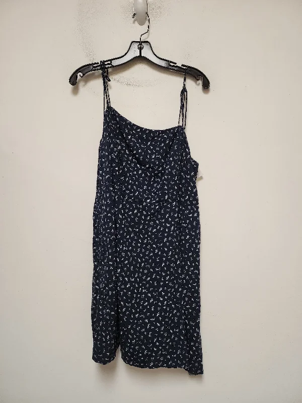 women's maxi dressesBlue & White Dress Casual Short Old Navy, Size 2x