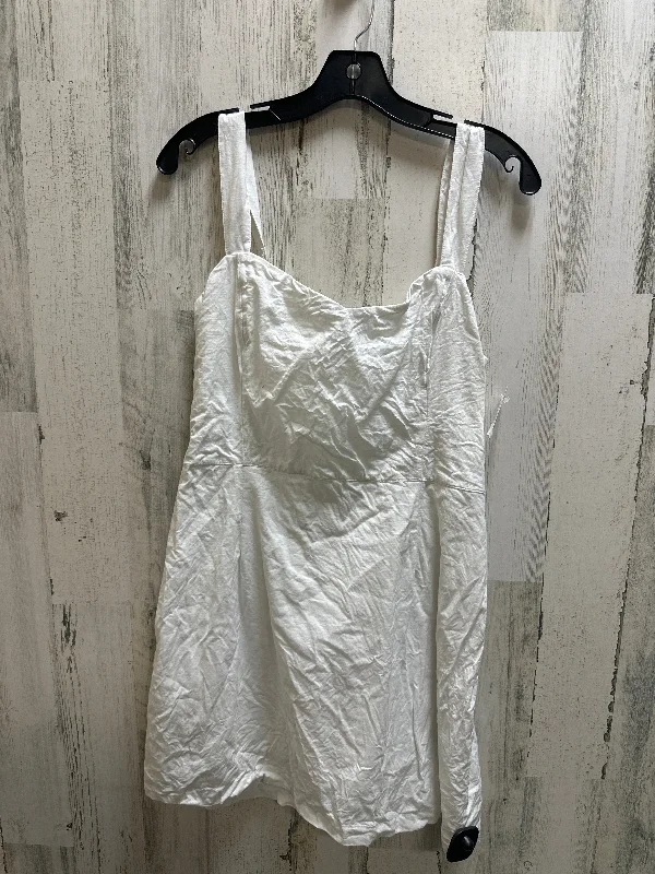 women's lace dressesWhite Dress Casual Short Abercrombie And Fitch, Size L